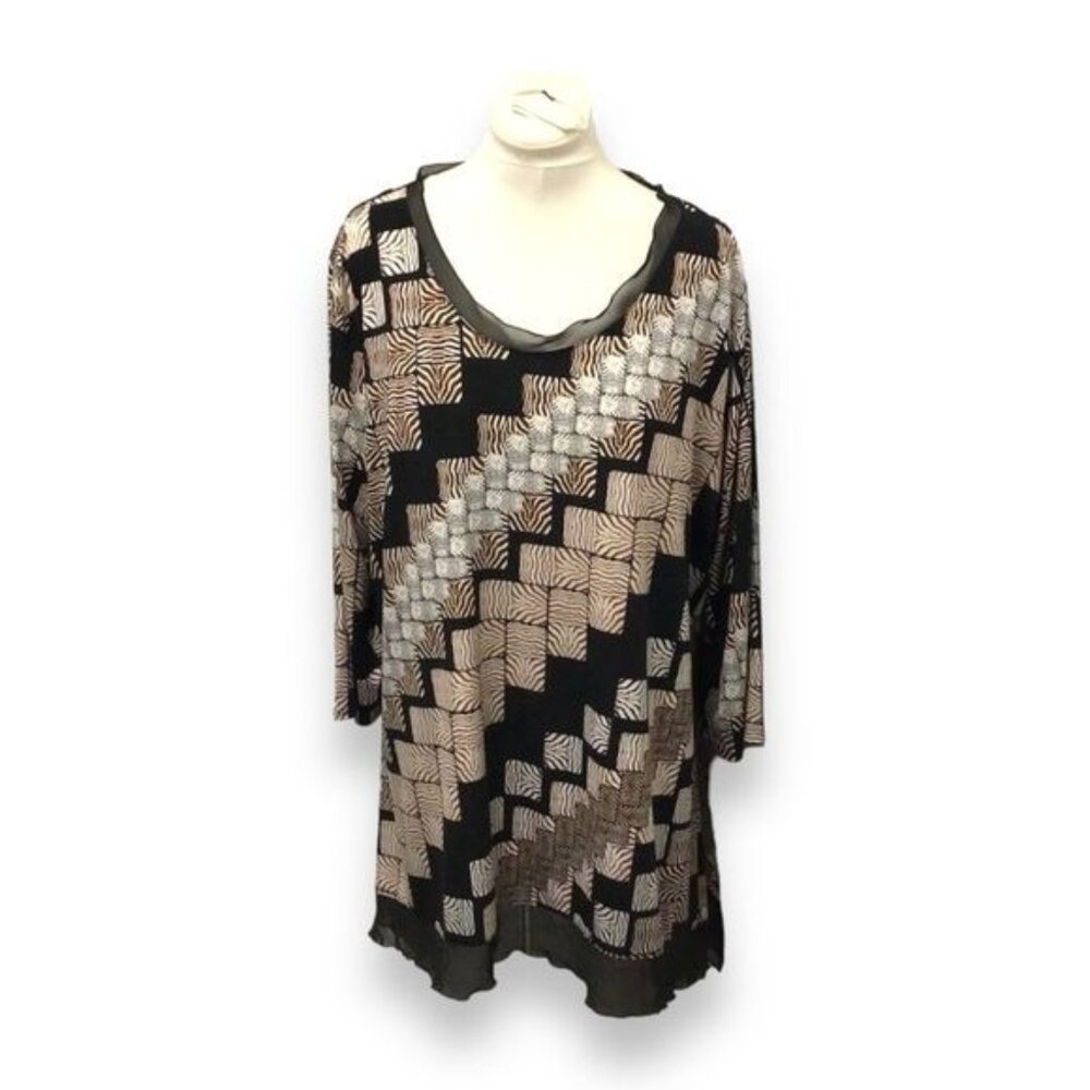 Cato Women’s Plus 3/4 Sleeve Scoop Neck Asymmetric Tunic, Brown, size 26/28W
